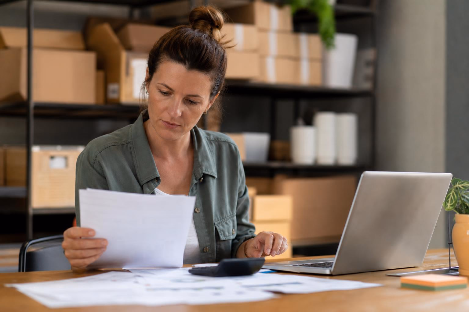 How Seasonal Businesses Smooth Payroll With Cashflow Finance