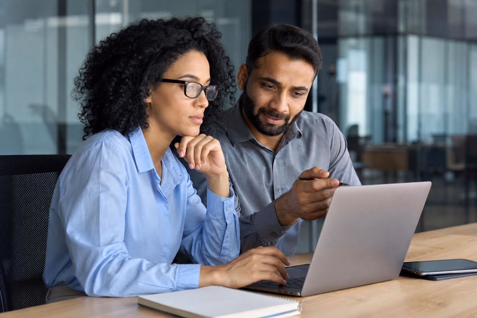 Human AI Agent Collaboration: 2026 Models, Risks & ROI